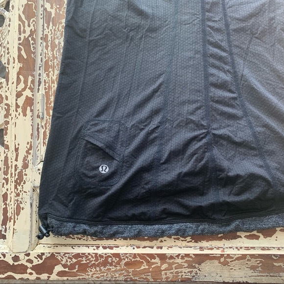 Lululemon Drawstring Tee - Picture 4 of 7